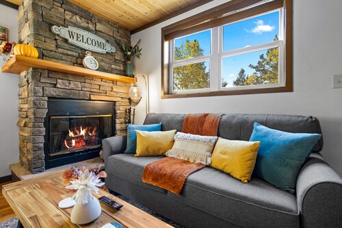 Gooseberry Trailside Suites | French River Suite