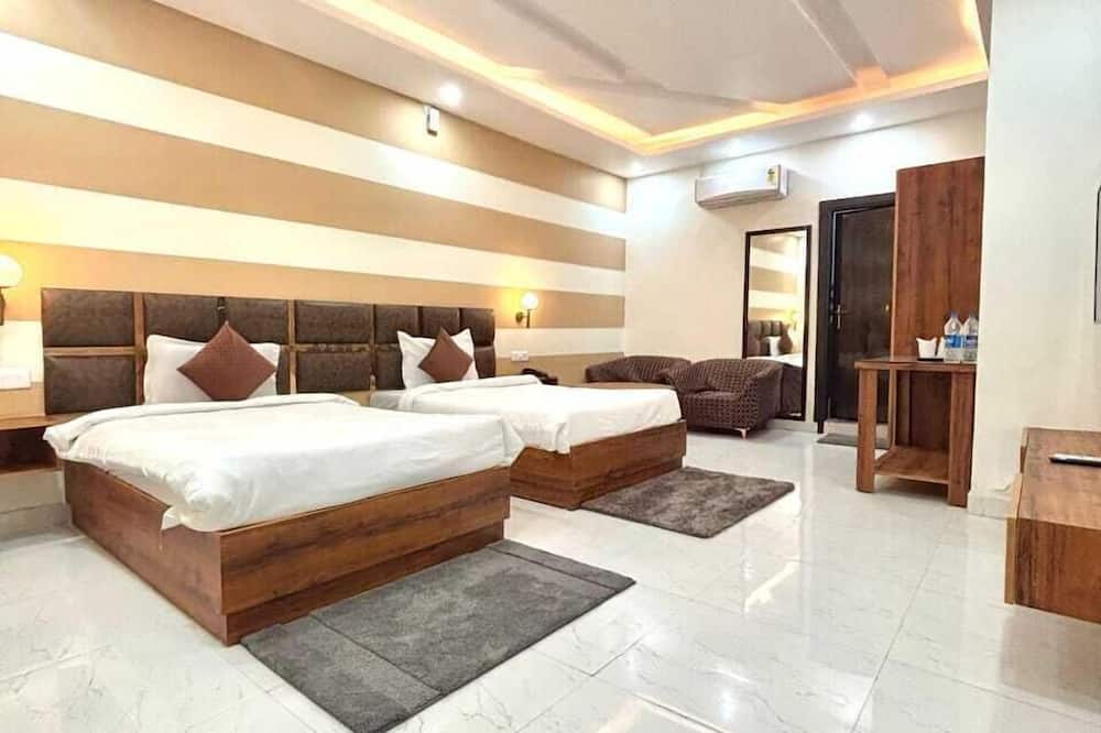 Hotel Green Plaza - Binauli