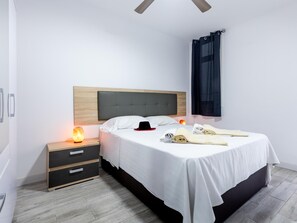 1 bedroom, iron/ironing board, internet