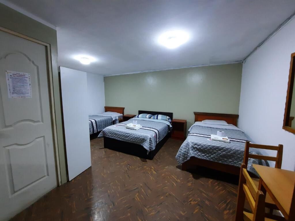 Skrivebord, arbejdsområde til bærbare computere, gratis Wi-Fi