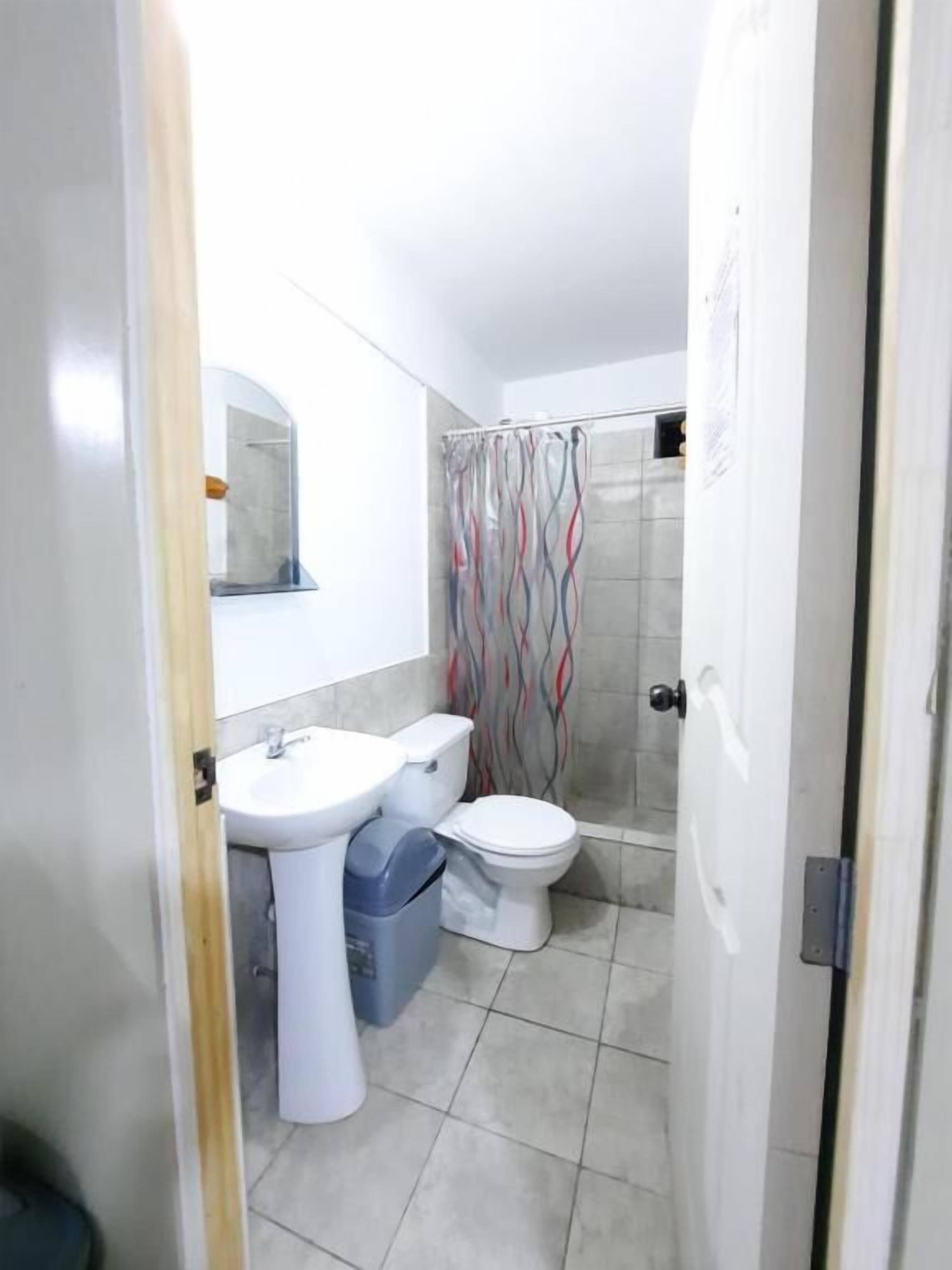 Towels, soap, shampoo, toilet paper