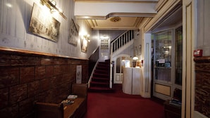 Reception - Hotel de la Paix (Pamiers)