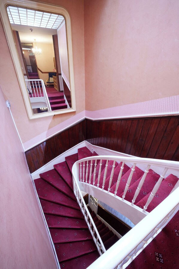 Staircase - Hotel de la Paix (Pamiers)