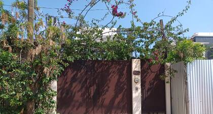 "Comfortable and cozy house south of the city, ideal for couples or families."