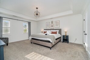 4 soverom, skrivebord, strykejern/-brett og wi-fi