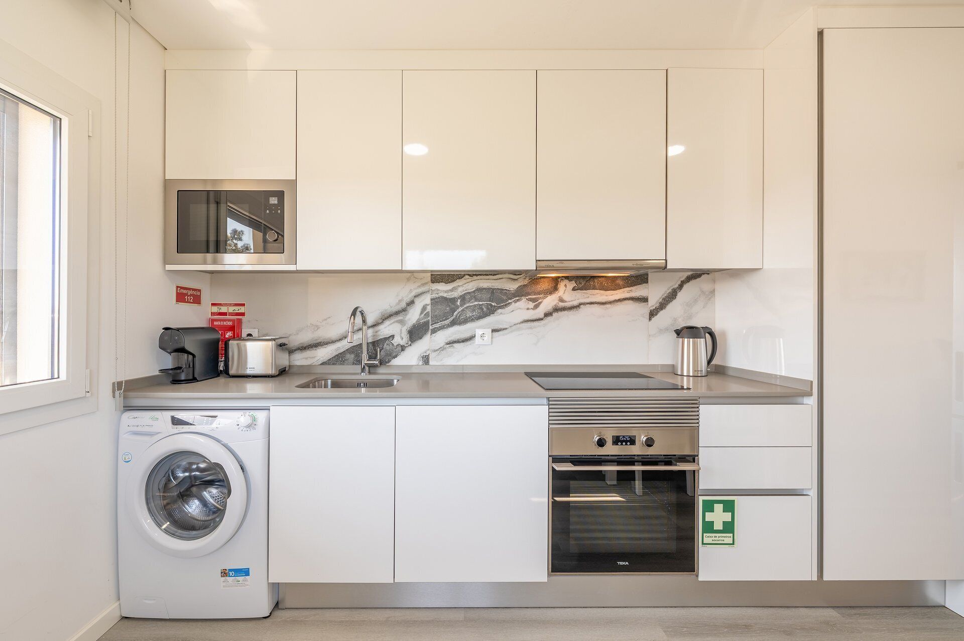 烤箱、茶具/咖啡用具、烤面包机