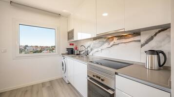 Forno, macchina per tè/caffè, tostapane