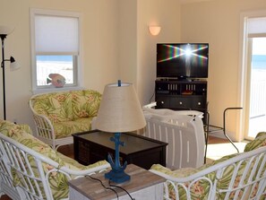 Smart TV, DVD player