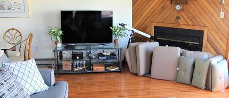 Televisie en een open haard