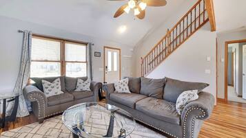 Una televisión, una oficina