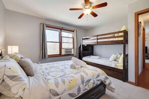 3 Schlafzimmer, Bügeleisen/Bügelbrett, WLAN, Bettwäsche