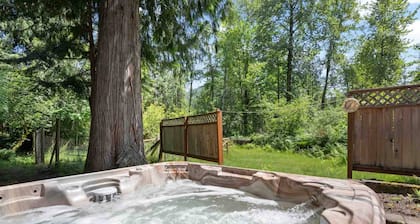 Wonderful Mountain Escape, Private Hot Tub, Perfect For Families, 12 Miles to Government Camp