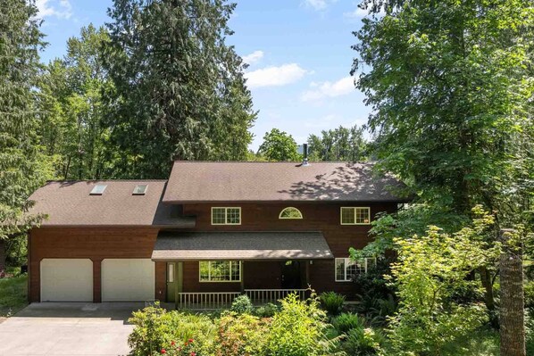 Unclassified image, 1 of 46, button