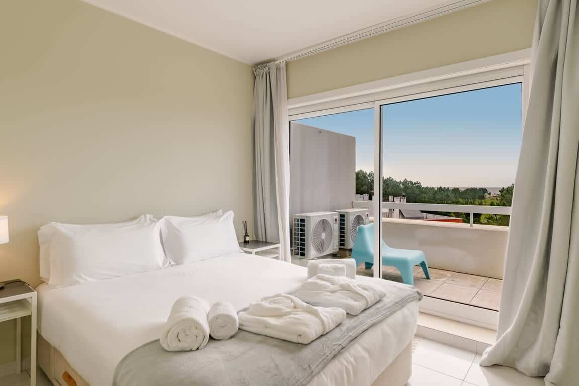 1 bedroom, iron/ironing board, internet, bed sheets