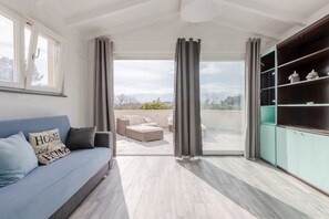 Living area - Comfortable Terrace Apartment - Sestu (Sestu)