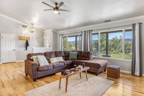 Smart TV, foosball - Temecula Wine Country Home w/ Pool, Hot Tub, Game Room & Vineyard Views (Temecula)