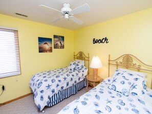 4 chambres, fer et planche à repasser, accès Internet