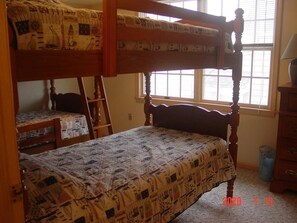 4 Schlafzimmer, Bügeleisen/Bügelbrett, Internetzugang