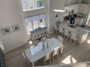 Dining - 1906 Landis Avenue South (Sea Isle City)