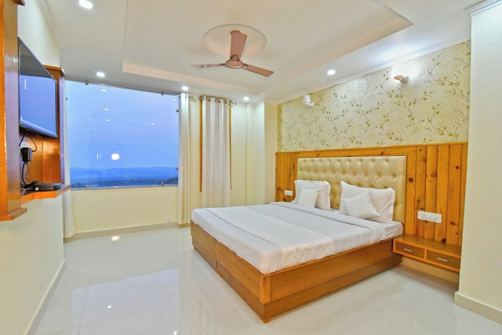 Basic Double Room | Free WiFi