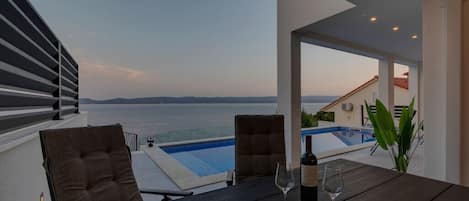 UppvÀrmd pool