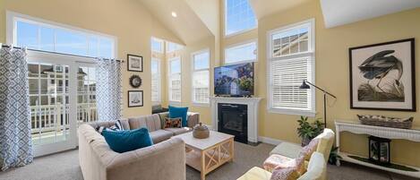 Télévision, cheminée