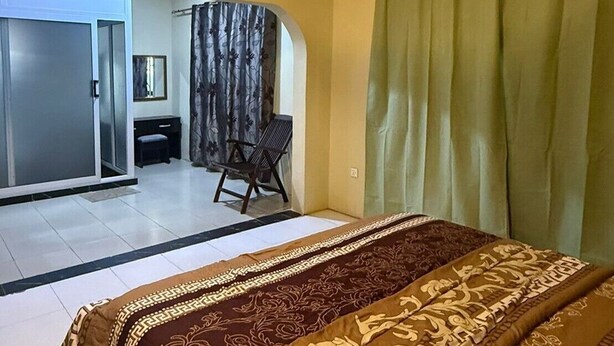 2 bedrooms, internet, bed sheets