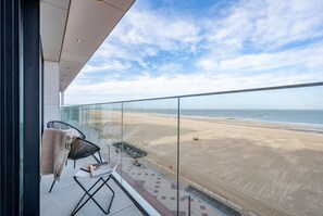 Property grounds - Apartment in Knokke with Stunning Sea Views (KNOKKE-HEIST)