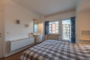 3 slaapkamers, een strijkplank/strijkijzer