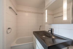 Shower - Cozy Knokke Beach Escape (KNOKKE-HEIST)