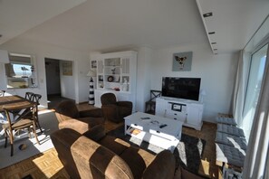 Smart TV - Apartment in Duinbergen with Sea Views (KNOKKE-HEIST)