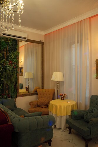 Hotel and Restaurant VILLA GIVISI