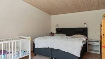4 bedrooms