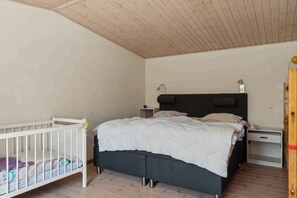 4 bedrooms - Charming holiday home in peaceful surroundings (Gedser)