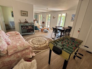 Game room - Seaside villa, Gulf of LAVA, Appietto, South Corsica (Appietto)
