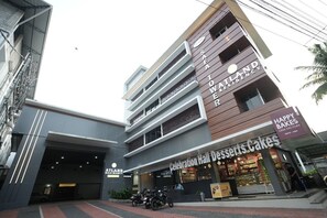 Vista frontal de la propiedad