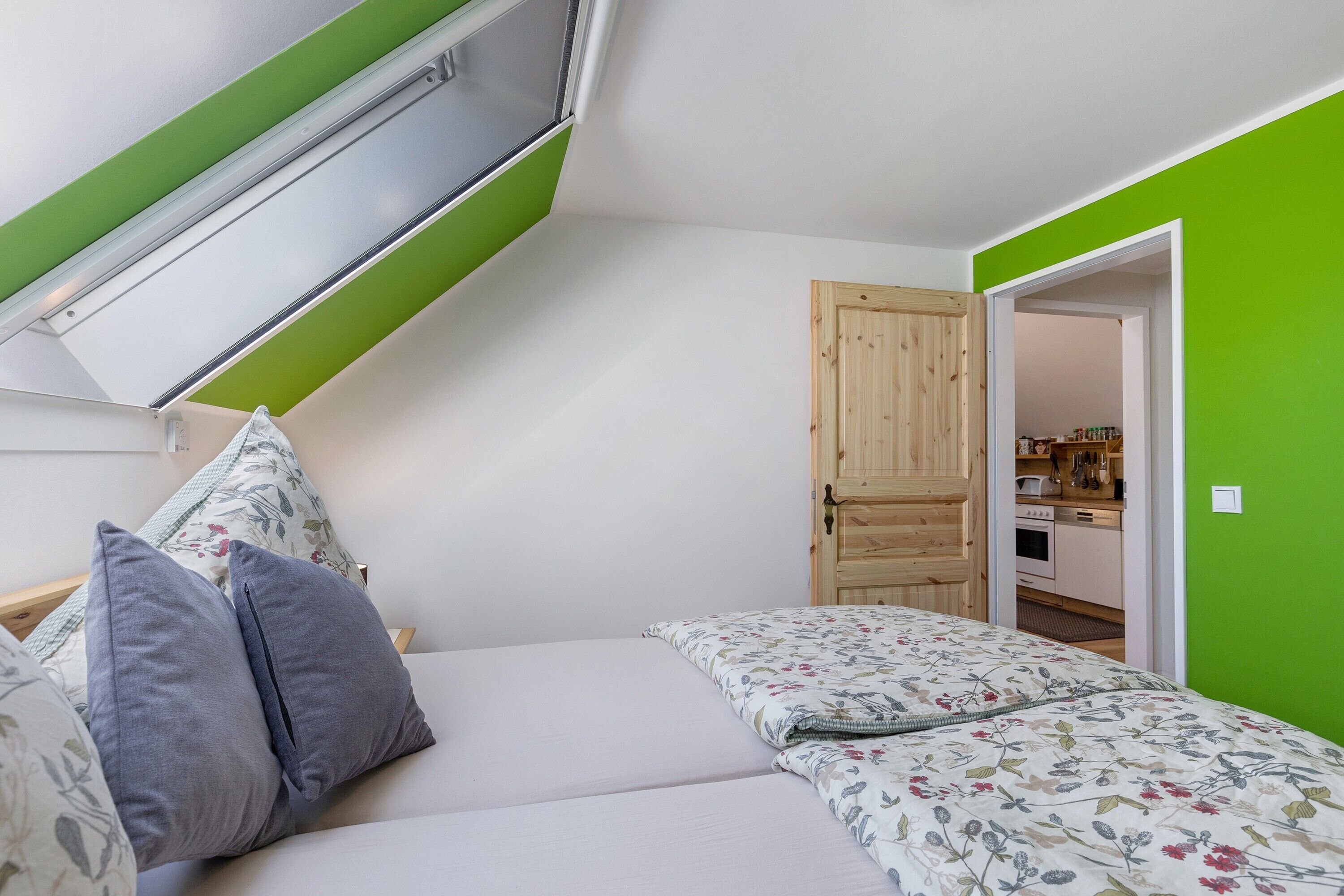 2 chambres, fer et planche à repasser, accès au Wi-Fi (inclus)