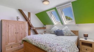 2 dormitoris, planxa i posts de planxar, wifi gratuïta i roba de llit