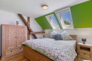 2 chambres, fer et planche à repasser, accès au Wi-Fi (inclus)