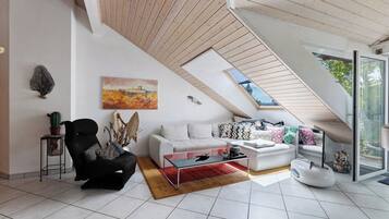 Fernseher, Stereoanlage