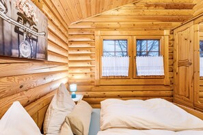 3 bedrooms, iron/ironing board, free WiFi, bed sheets - Holiday Home 'Hohlwegstübchen' with Shared Terrace, Shared Garden and Wi-Fi (Sundern (Sauerland))