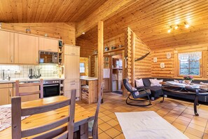 Interior - Holiday Home 'Hohlwegstübchen' with Shared Terrace, Shared Garden and Wi-Fi (Sundern (Sauerland))