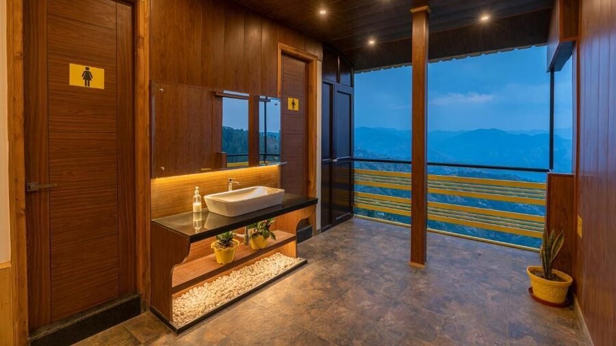 The Hosteller Kufri, Shimla