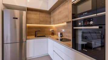 公寓 (Three Bedroom Apartment with Terrace ) | 私人廚房 | 電冰箱