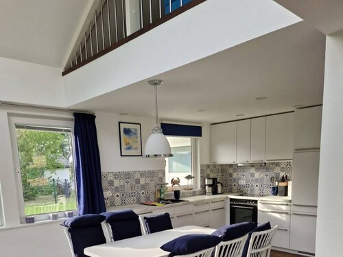 Ferienhaus 'Am See 19' mit Seeblick, Wi-Fi und Klimaanlage