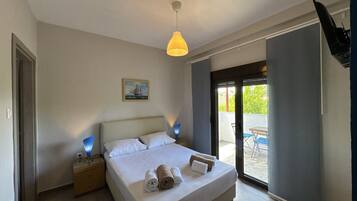 Appartamento Classic, vista cortile | 2 camere, una cassaforte in camera, tende oscuranti, Wi-Fi gratuito