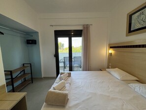 Classic Apartment, Courtyard View | 2 bedrooms, in-room safe, blackout drapes, free WiFi