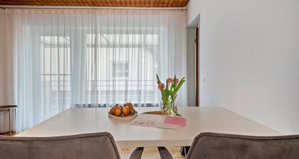 Ferienwohnung 'Bacchus' mit Balkon und Wi-Fi