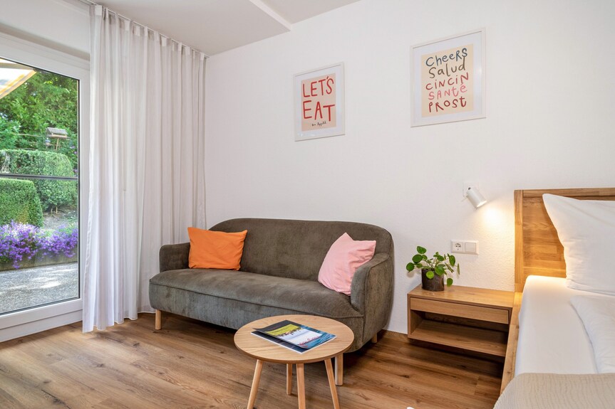 Ferienwohnung 'Spätburgunder' Mit Privatterrasse, Gemeinschaftsgarten Und Wi-fi - Hagnau am Bodensee