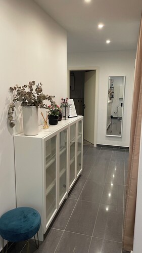 Zentrale und gemütliche Wohnung nahe Düsseldorf & Köln